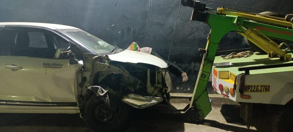 Baleno fell at high speed