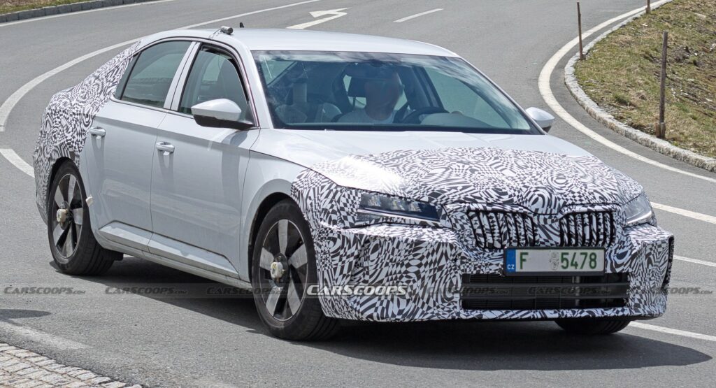 The new Skoda Superb Sedan Mule was a virgin, not yet in production