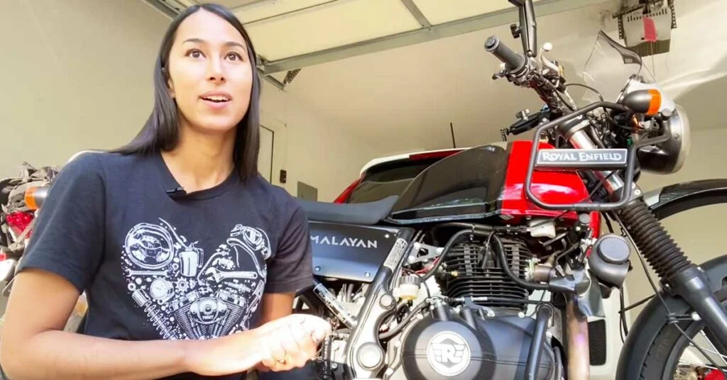 Американдық байкер Royal Enfield Гималайға шолулар