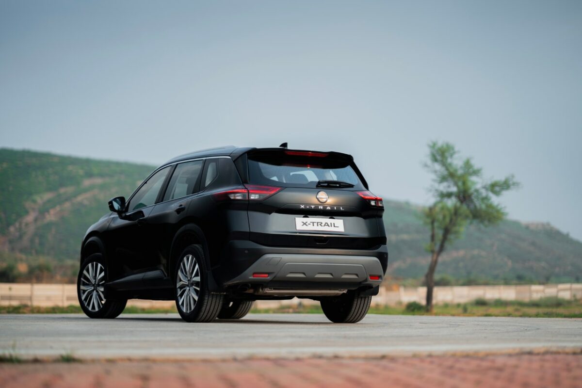 New Nissan X trail Review Image Rear Three Quarters Car Blog India New Nissan X trail Review Image Rear Three Quarters